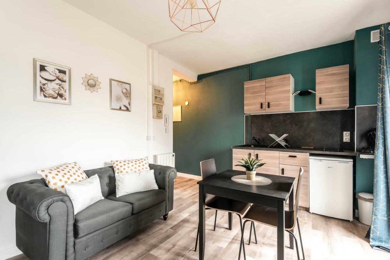 Chic B&B + Balcony - Hyper Center แร็งส์ ภายนอก รูปภาพ